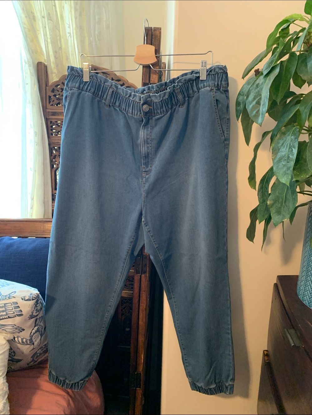 DC Women’s Light Blue Boyfriend Paperbag Waist Jeans